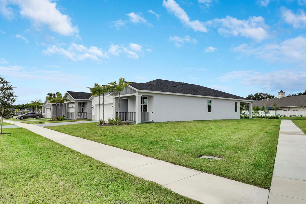Photo of 8901 Dahlia Circle, Port Saint Lucie, FL 34986 (MLS # R11028628)