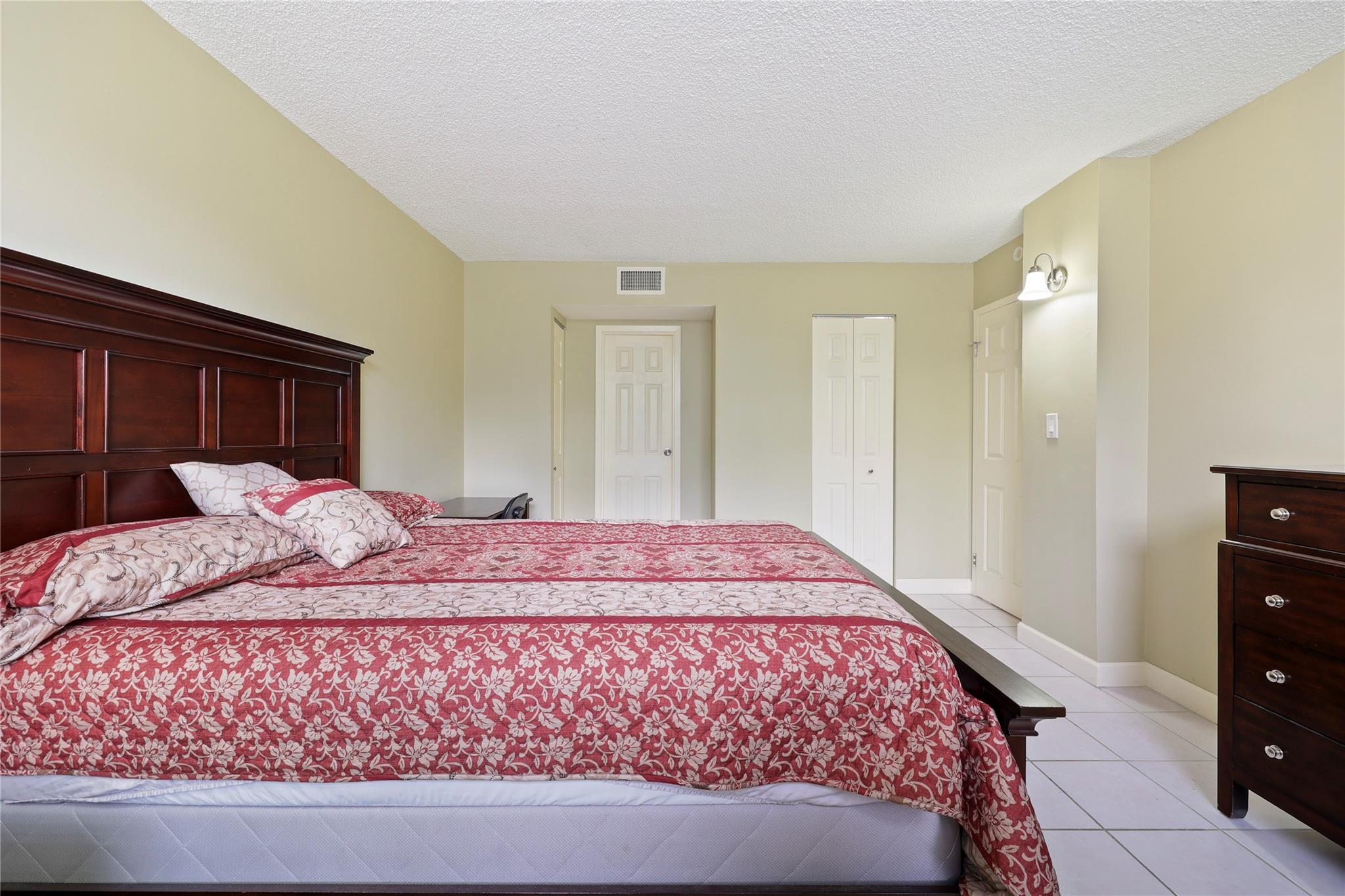 CYPRESS CHASE - Residential