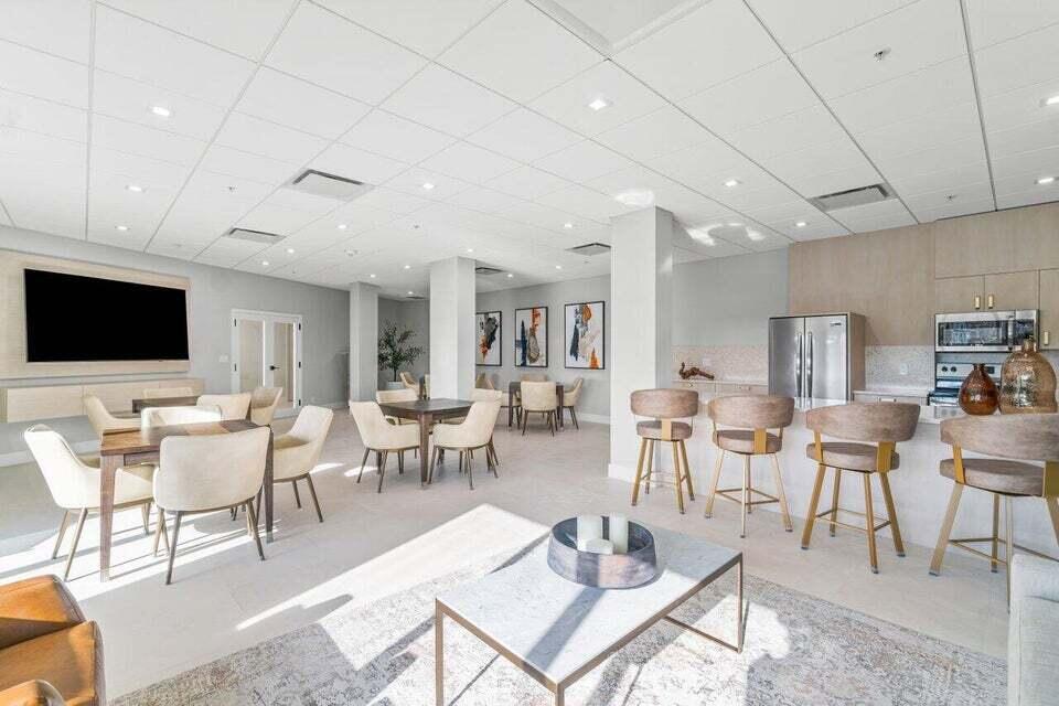BAR HARBOUR CONDO - Residential