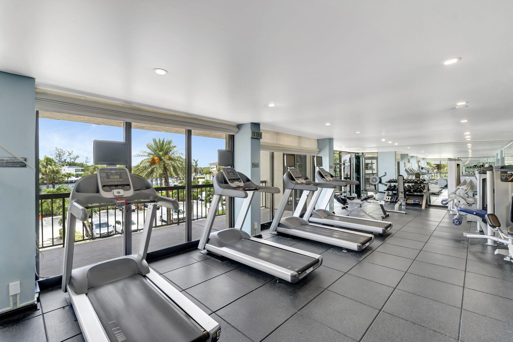 BRAEMAR ISLE CONDO - Residential