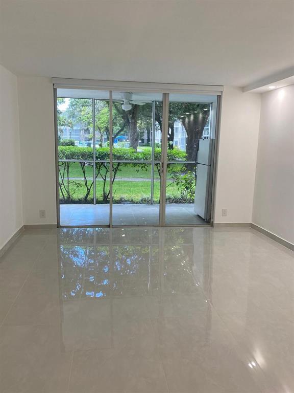 CYPRESS CHASE CONDO NO 7 - Residential