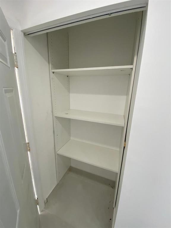 CYPRESS CHASE CONDO NO 7 - Residential