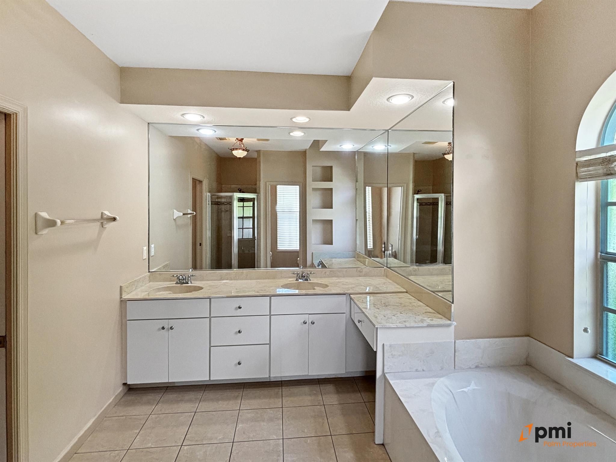 PORT ST LUCIE SECTION 40 - Residential Lease