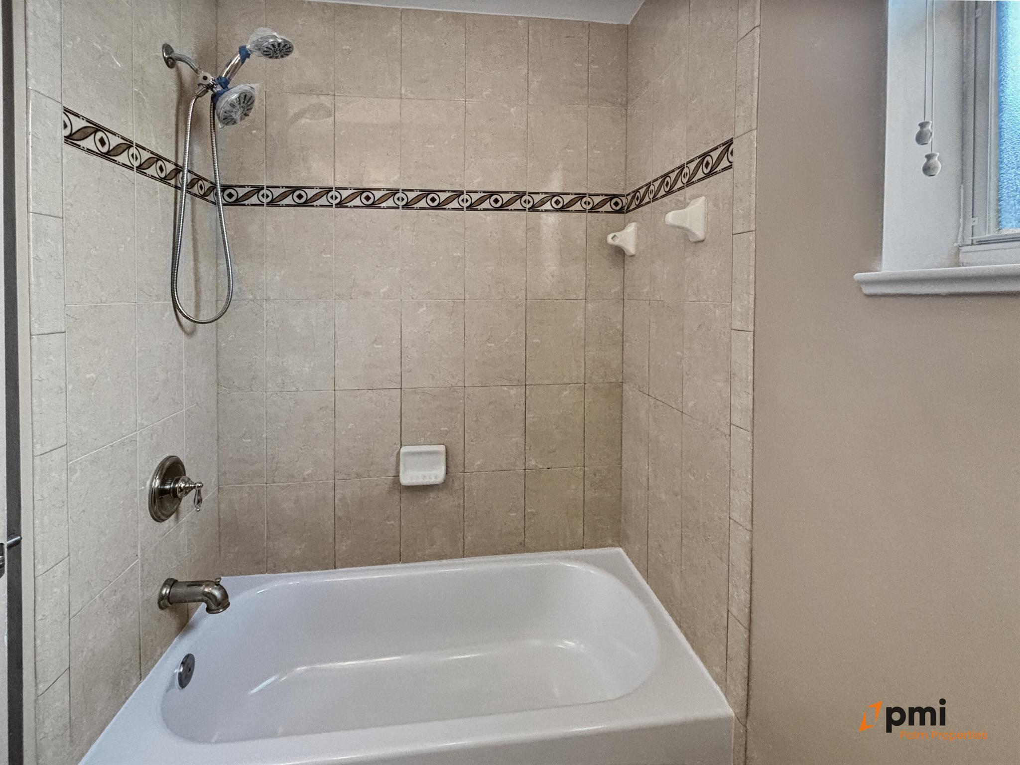 PORT ST LUCIE SECTION 40 - Residential Lease