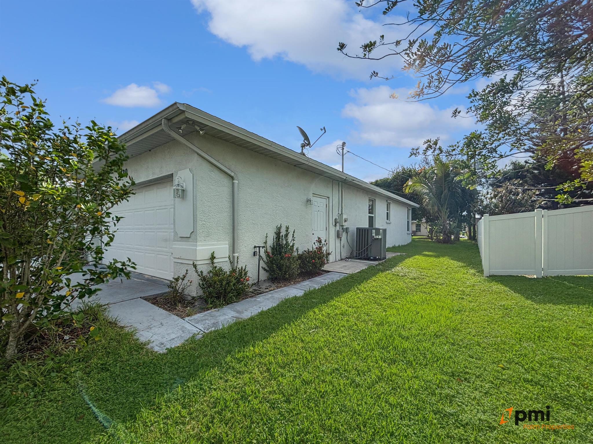 PORT ST LUCIE SECTION 40 - Residential Lease
