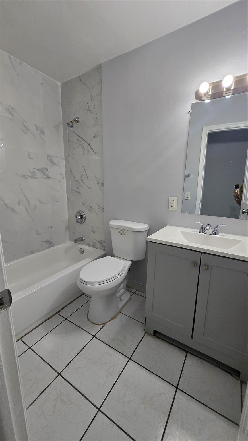 Hollywood Little Ranches - Residential Lease