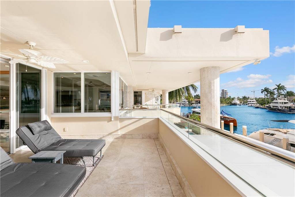 DEL LAGO ISLE 42-2 B - Residential