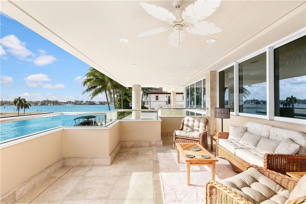 DEL LAGO ISLE 42-2 B - Residential