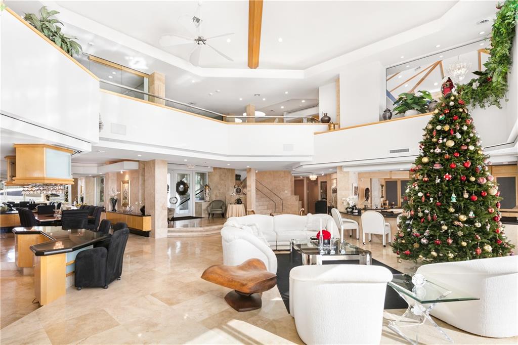 DEL LAGO ISLE 42-2 B - Residential