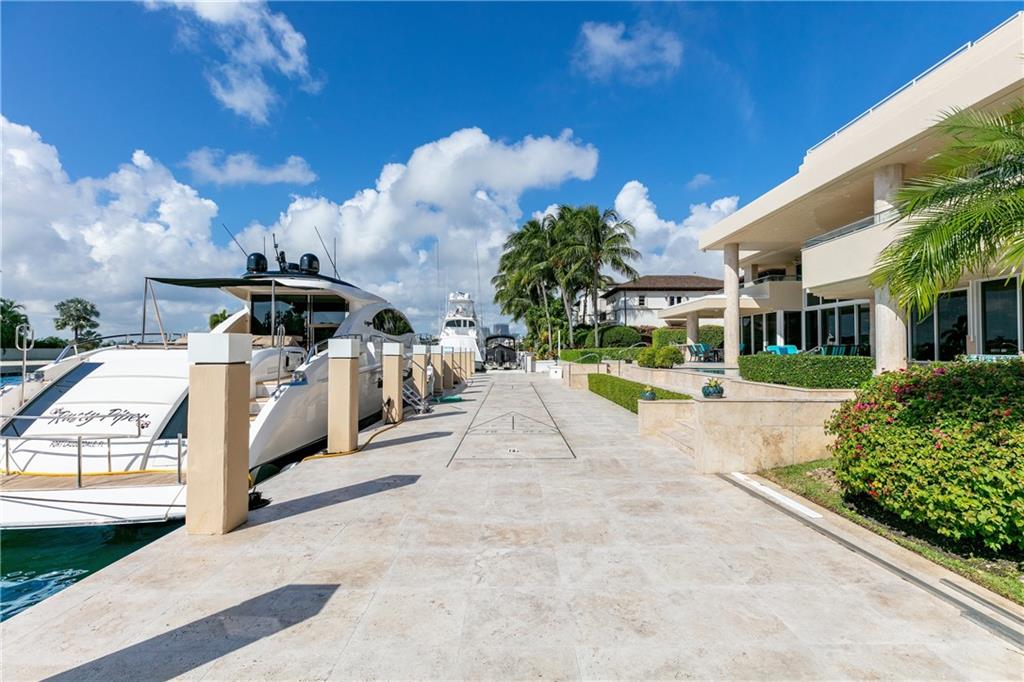 DEL LAGO ISLE 42-2 B - Residential
