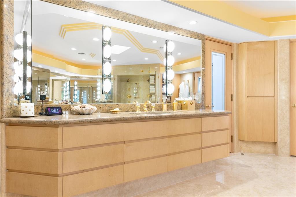 DEL LAGO ISLE 42-2 B - Residential