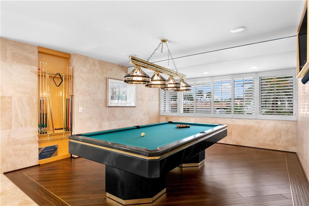 DEL LAGO ISLE 42-2 B - Residential