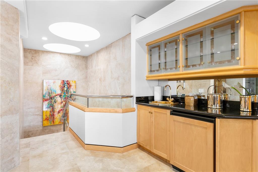 DEL LAGO ISLE 42-2 B - Residential