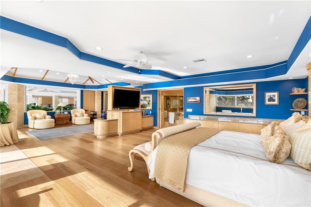 DEL LAGO ISLE 42-2 B - Residential