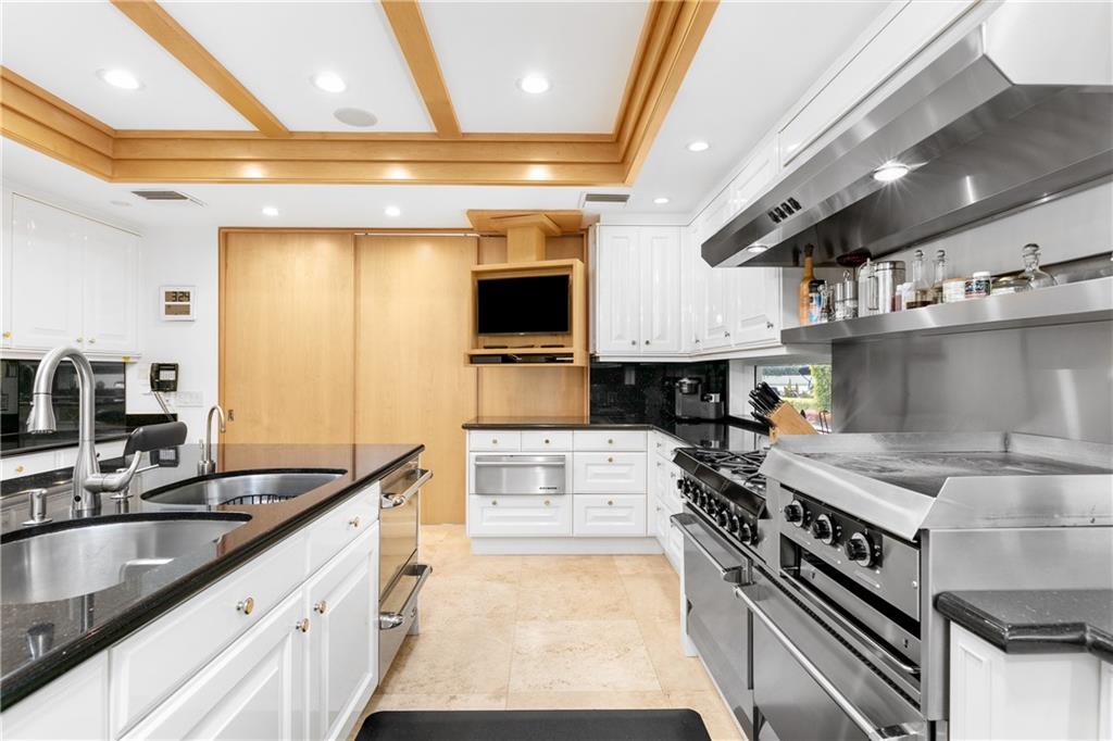 DEL LAGO ISLE 42-2 B - Residential