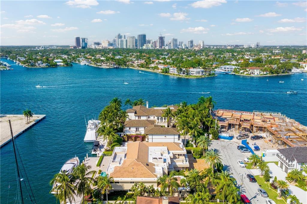 DEL LAGO ISLE 42-2 B - Residential