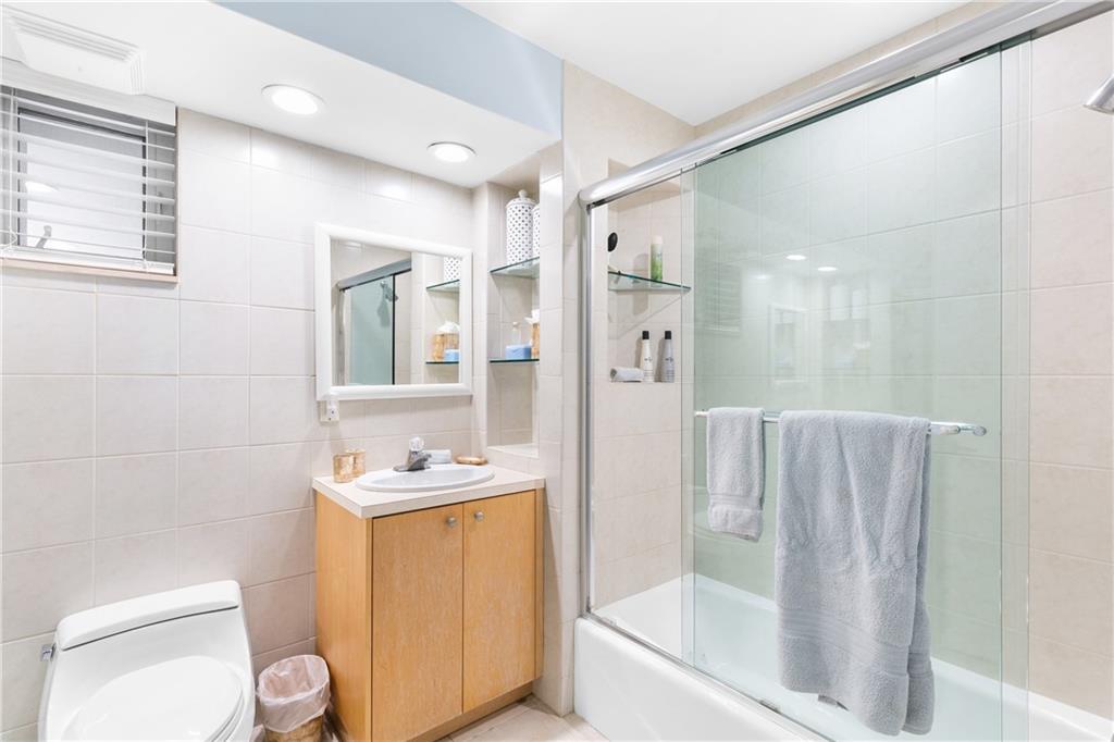 DEL LAGO ISLE 42-2 B - Residential