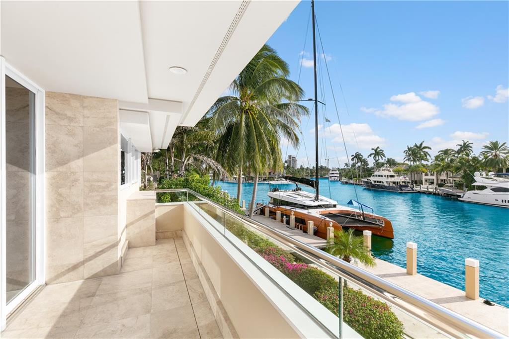 DEL LAGO ISLE 42-2 B - Residential