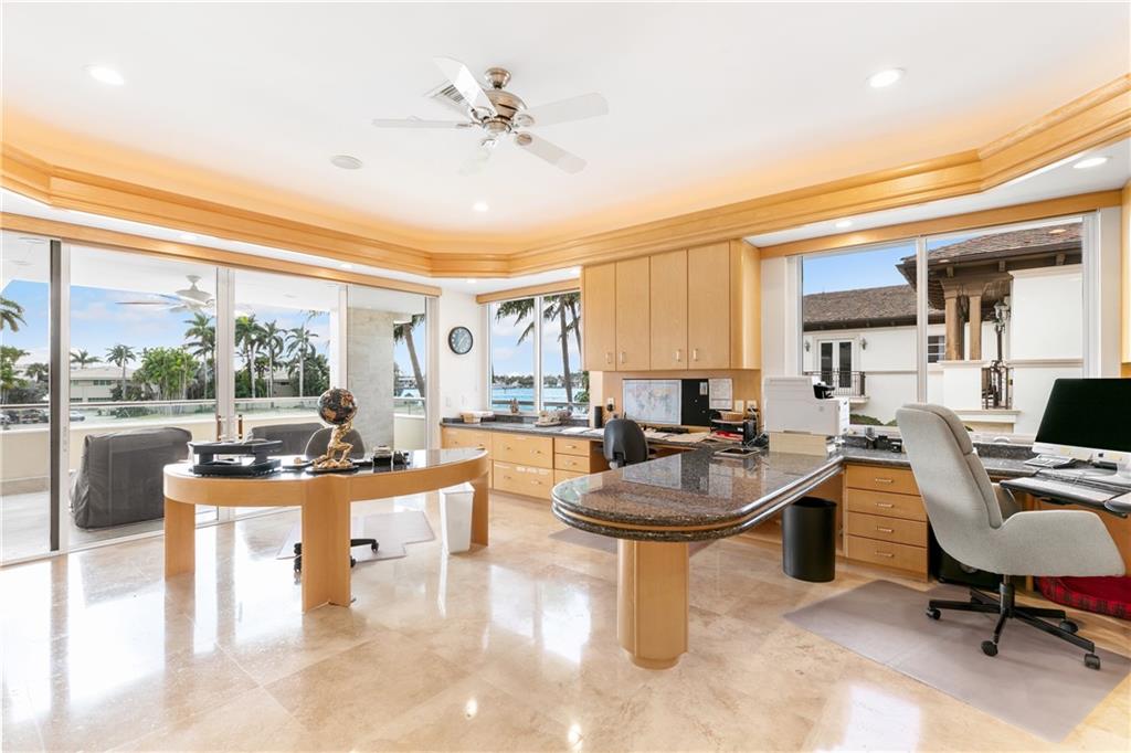 DEL LAGO ISLE 42-2 B - Residential