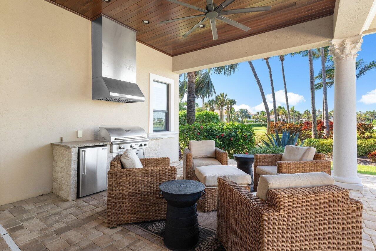 SAILFISH POINT - Residential