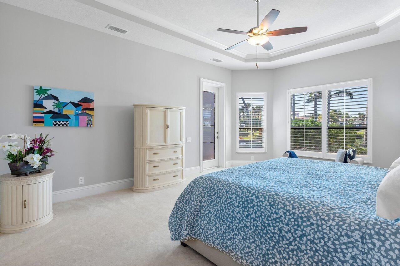 SAILFISH POINT - Residential
