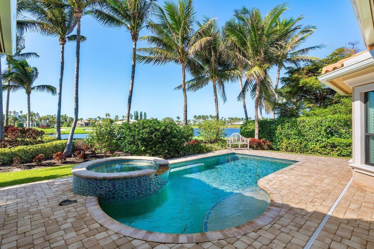 SAILFISH POINT - Residential