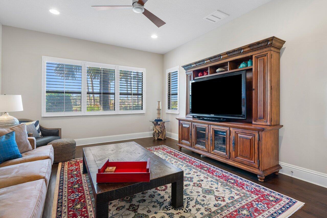 SAILFISH POINT - Residential