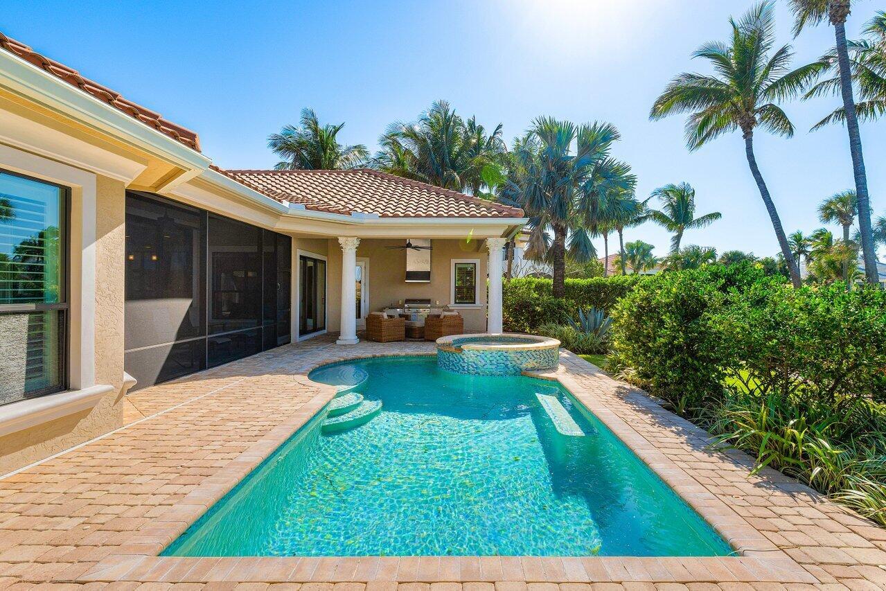 SAILFISH POINT - Residential