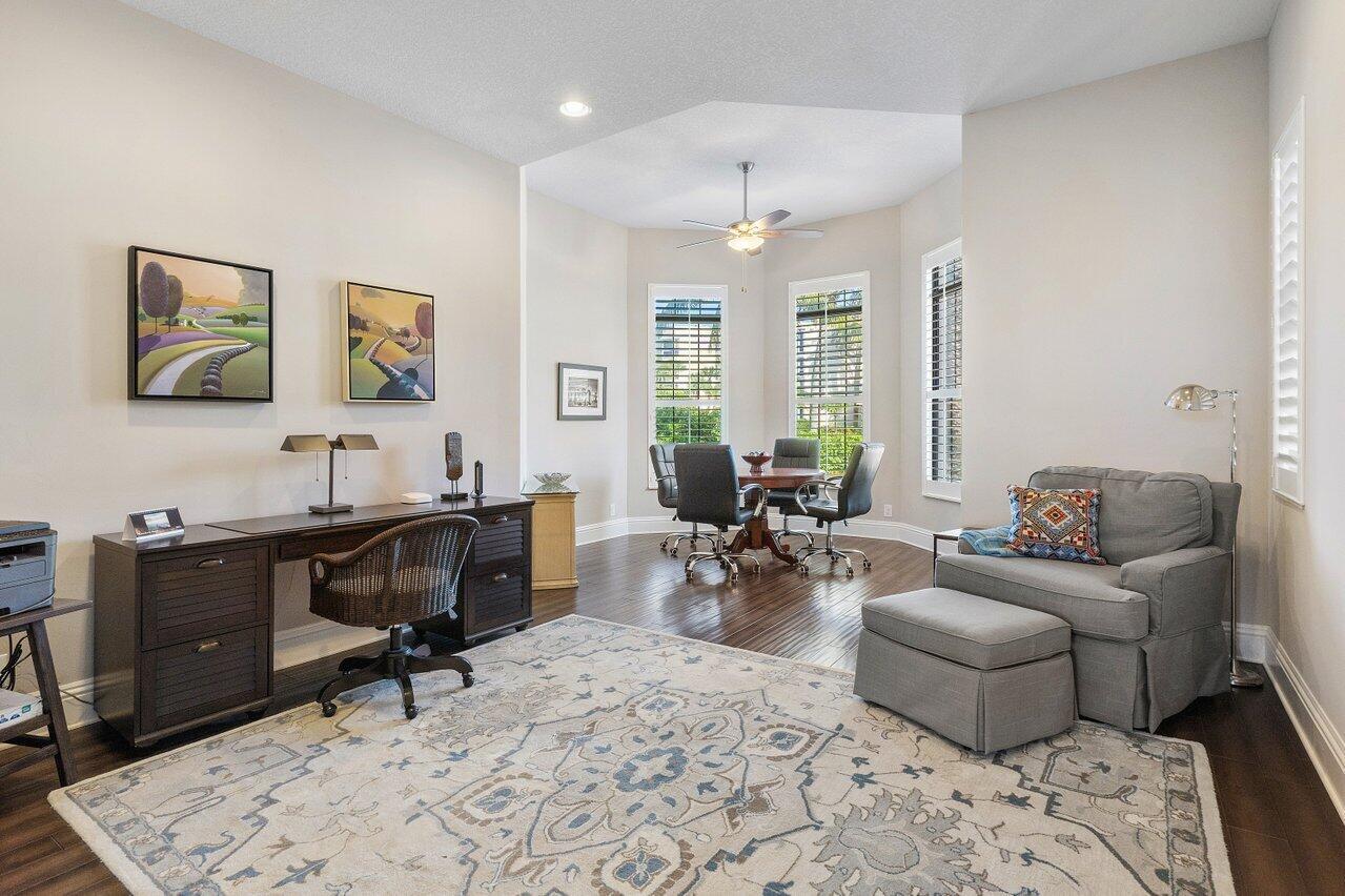 SAILFISH POINT - Residential