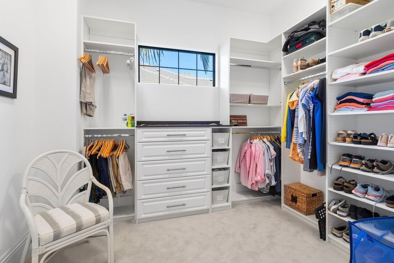 SAILFISH POINT - Residential