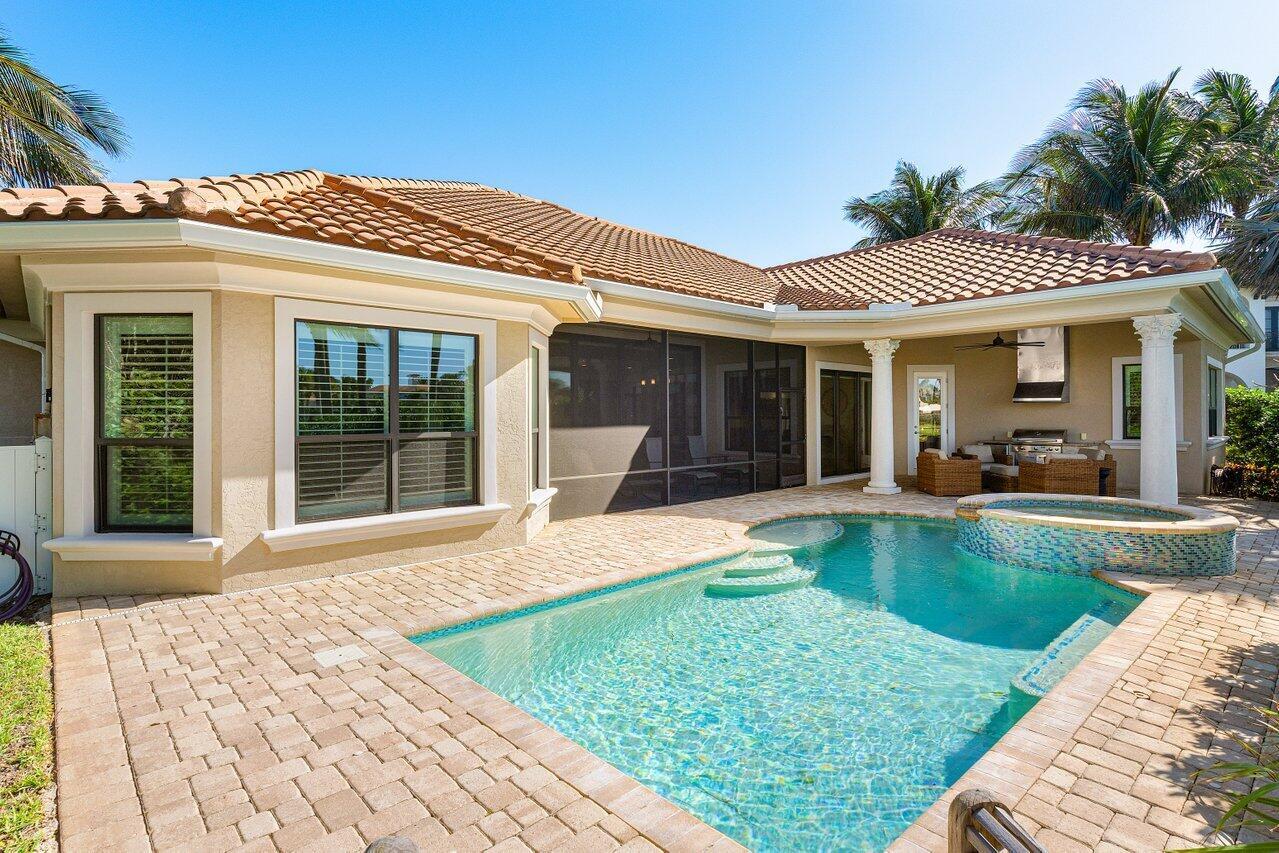 SAILFISH POINT - Residential