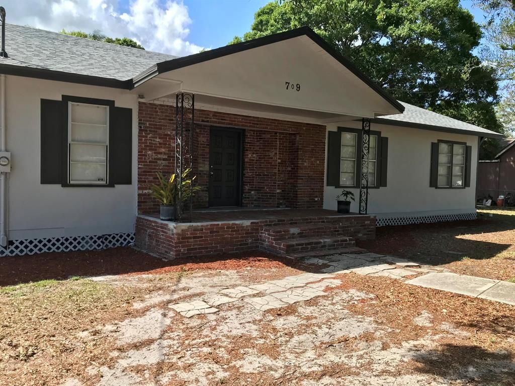 Photo of 709 S 23rd Street, Fort Pierce, FL 34950 (MLS # R10783020)