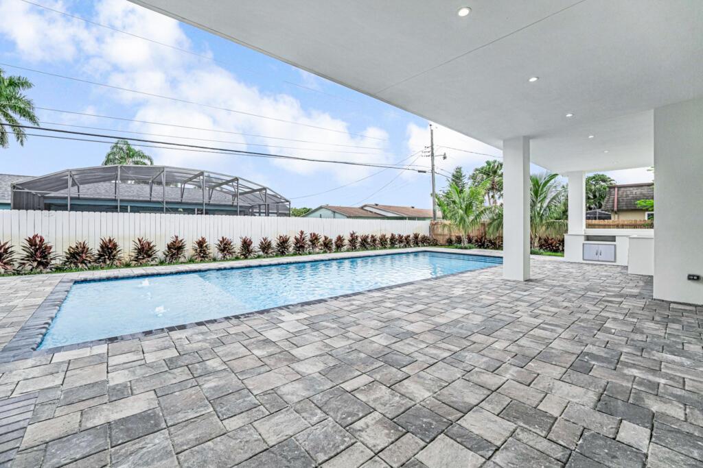 FLORIDA GARDENS PLAT 4 UN - Residential