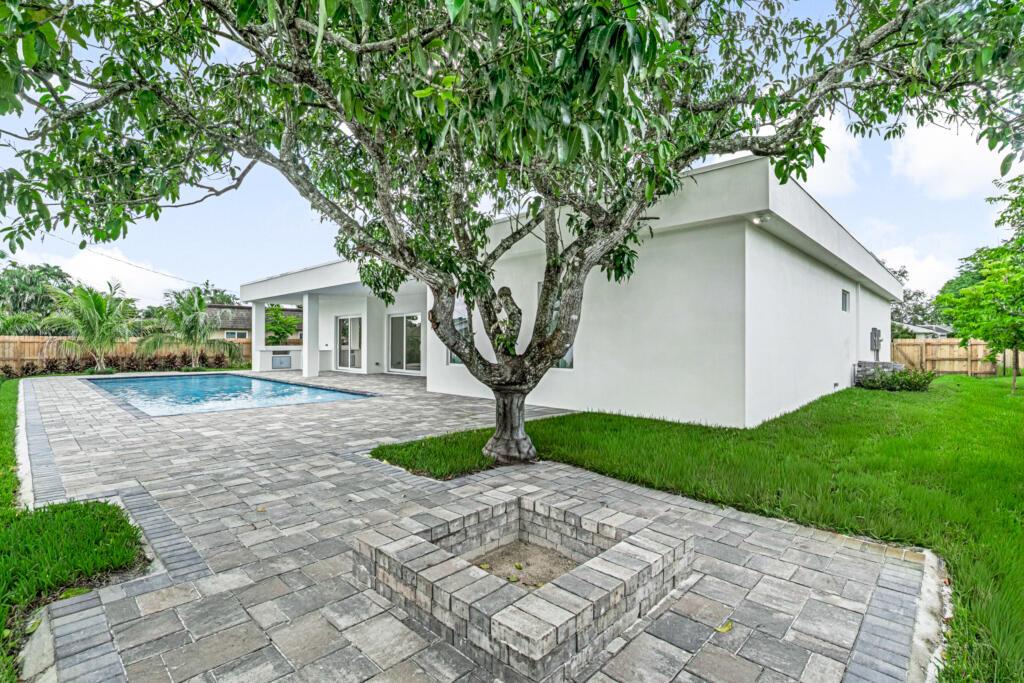 FLORIDA GARDENS PLAT 4 UN - Residential