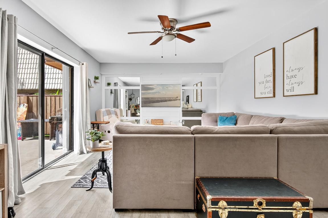 VILLAGE OF SANDALWOOD LAKES SO - Residential