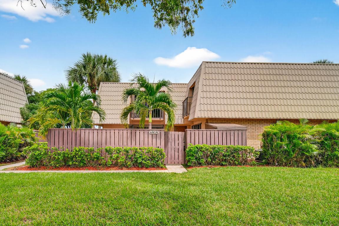 VILLAGE OF SANDALWOOD LAKES SO - Residential