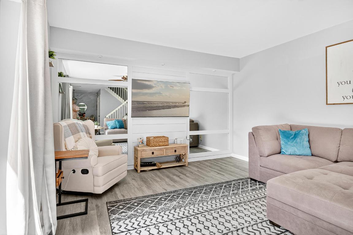 VILLAGE OF SANDALWOOD LAKES SO - Residential