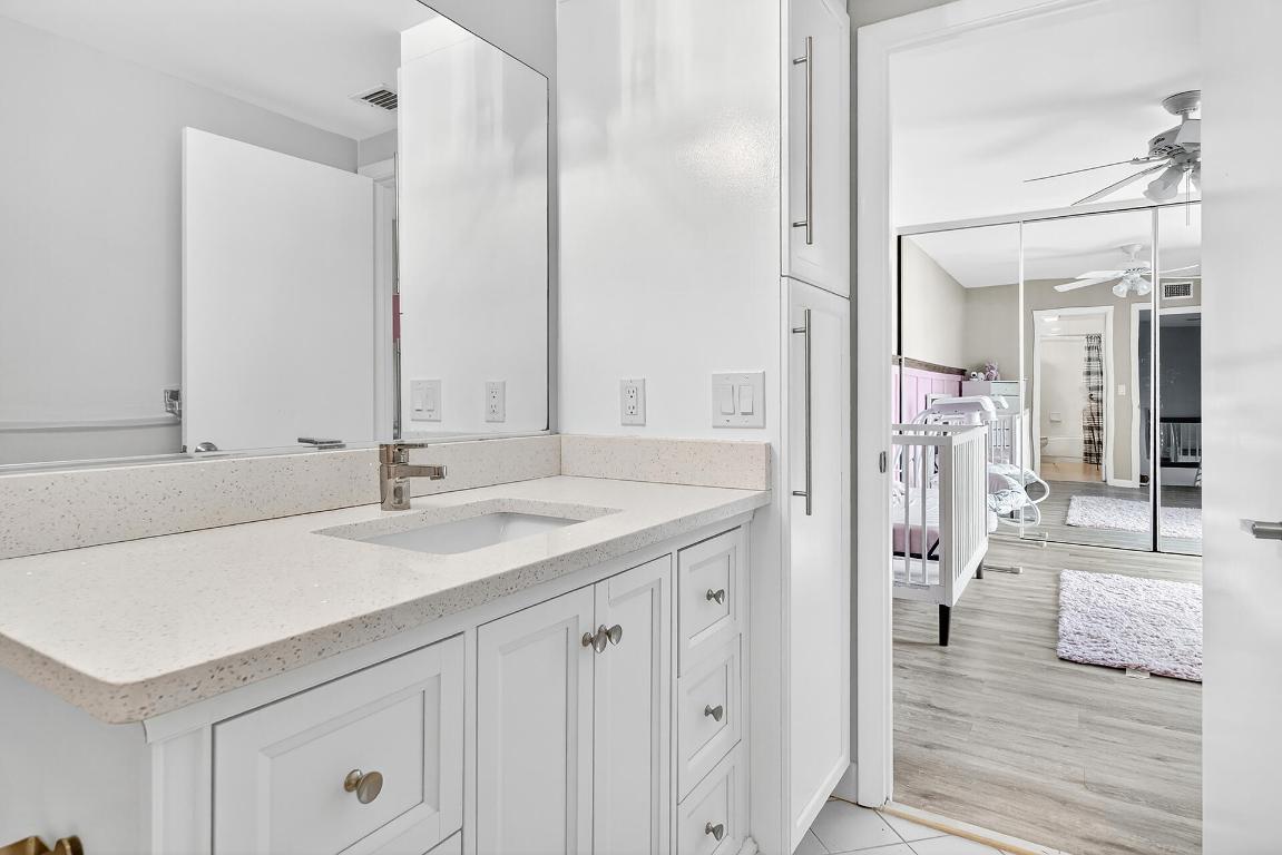 VILLAGE OF SANDALWOOD LAKES SO - Residential