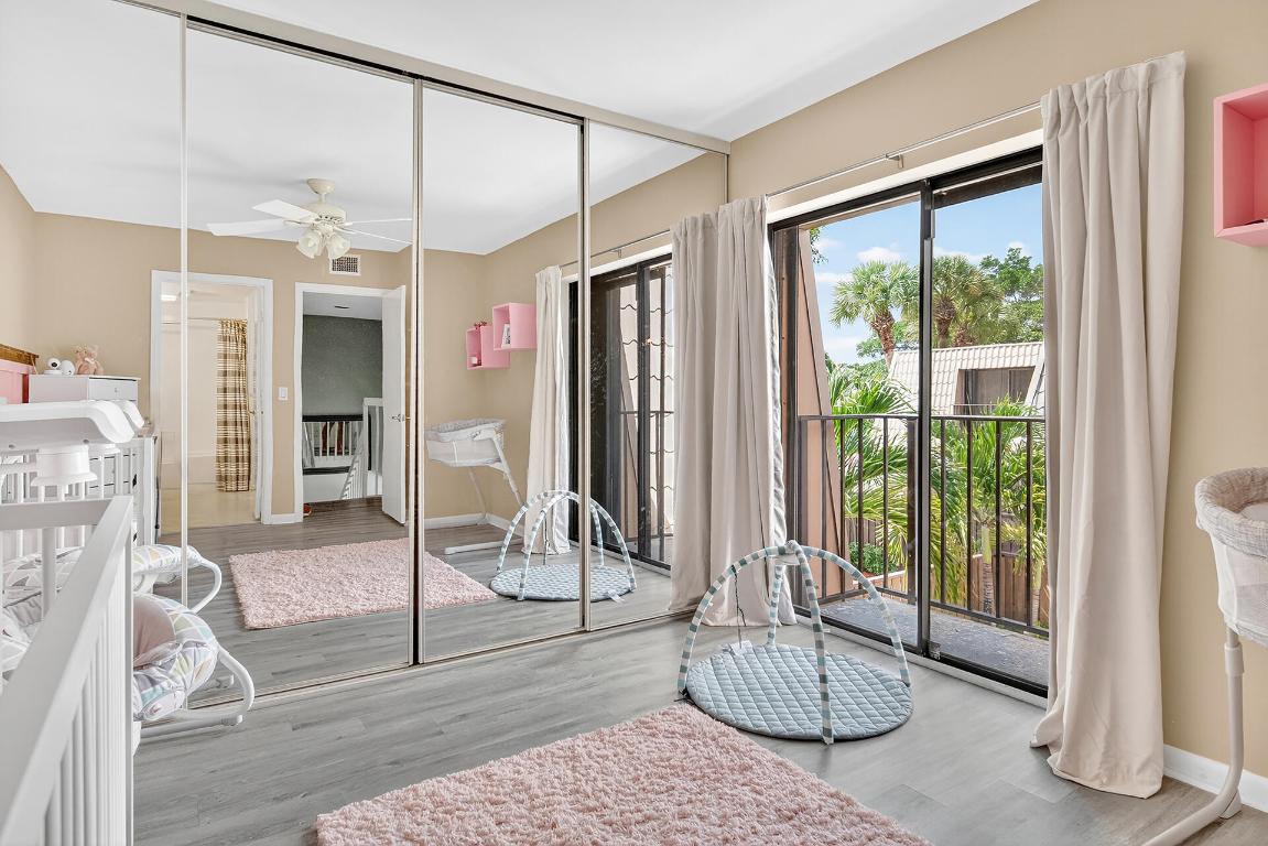 VILLAGE OF SANDALWOOD LAKES SO - Residential