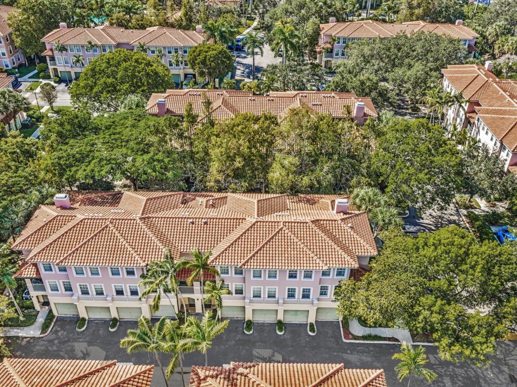 Photo of 6450 W SAMPLE Road #6450, Coral Springs, FL 33067 (MLS # B26094370)