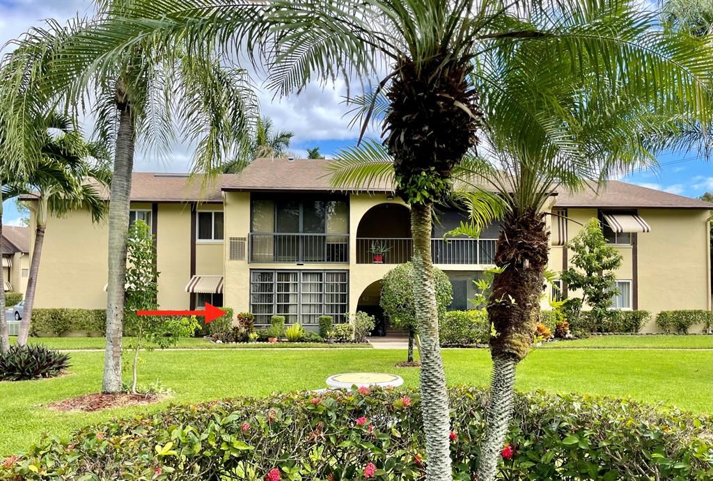 Photo of 315 Pine Ridge Circle Cir #C-1, Green Acres, FL 33463 (MLS # R10757793)