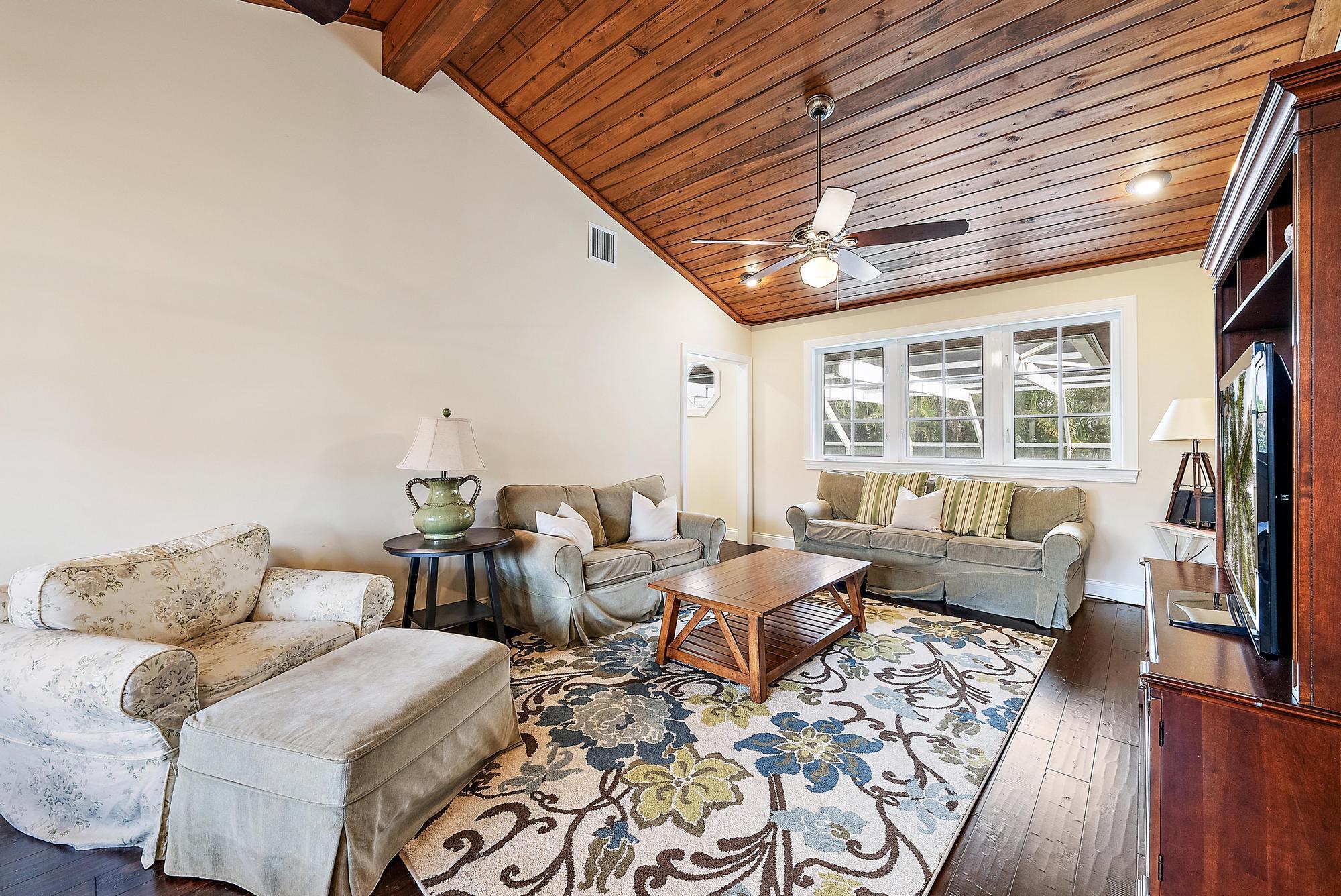 JUPITER INLET BEACH COLON - Residential