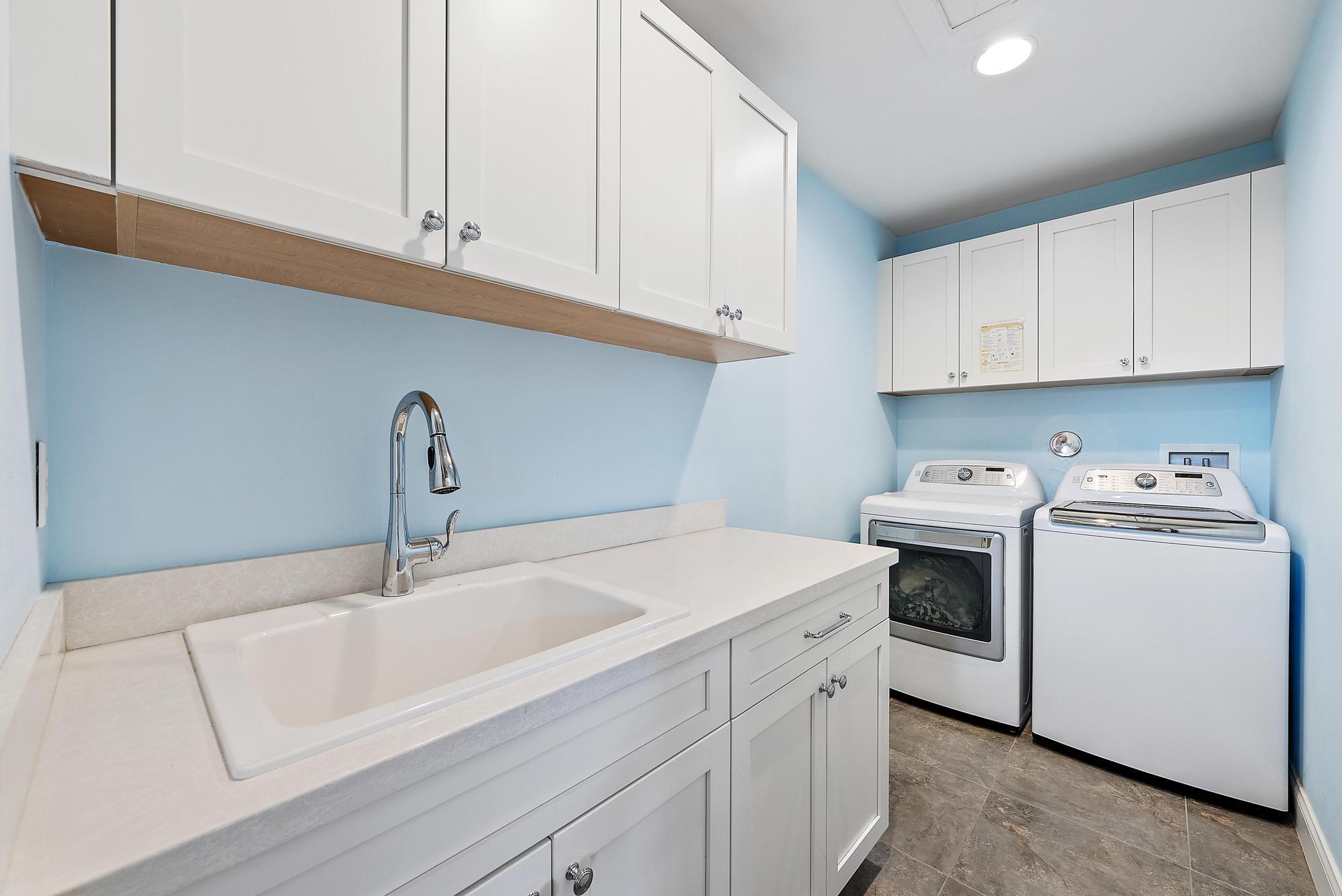 JUPITER INLET BEACH COLON - Residential