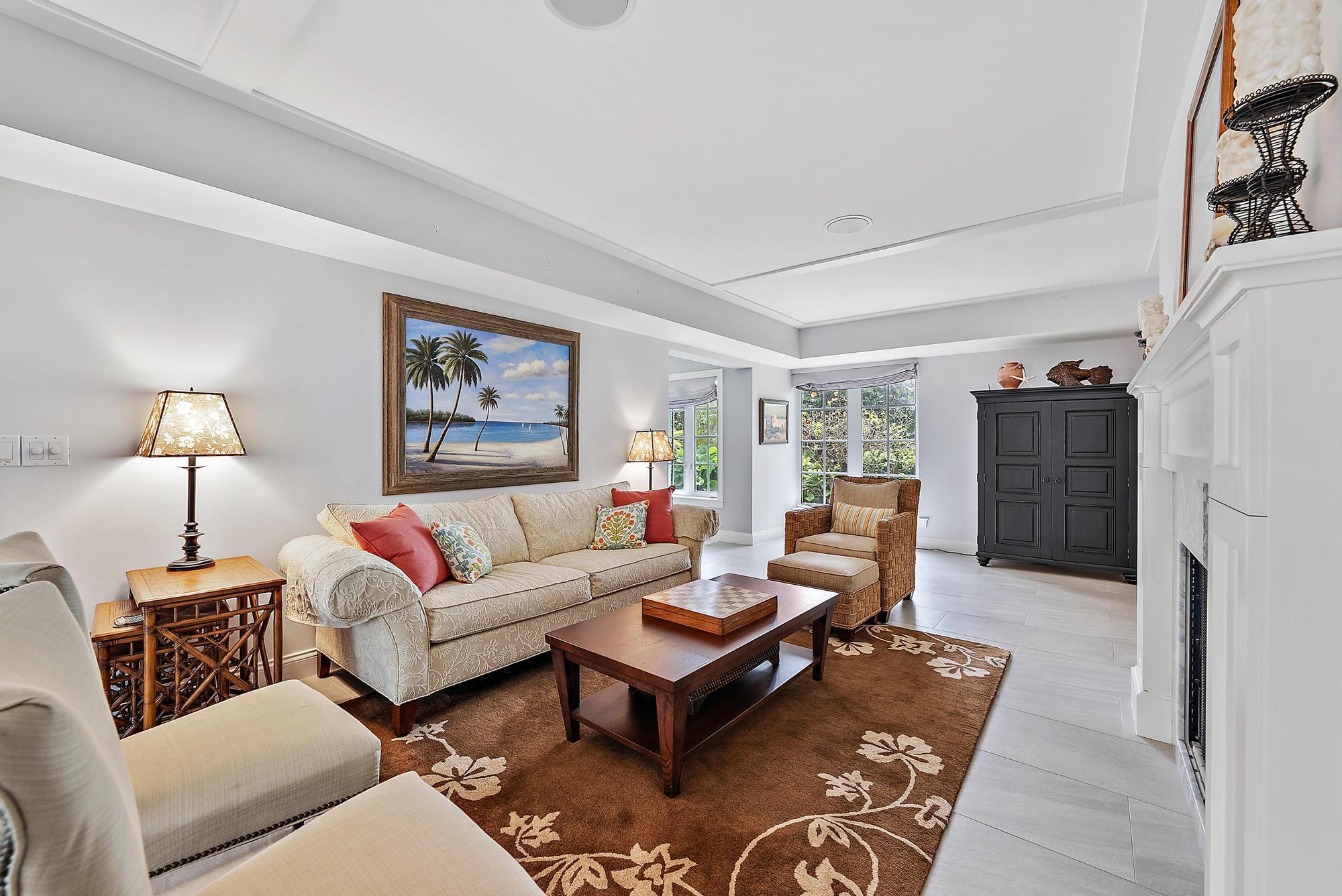 JUPITER INLET BEACH COLONY - Residential