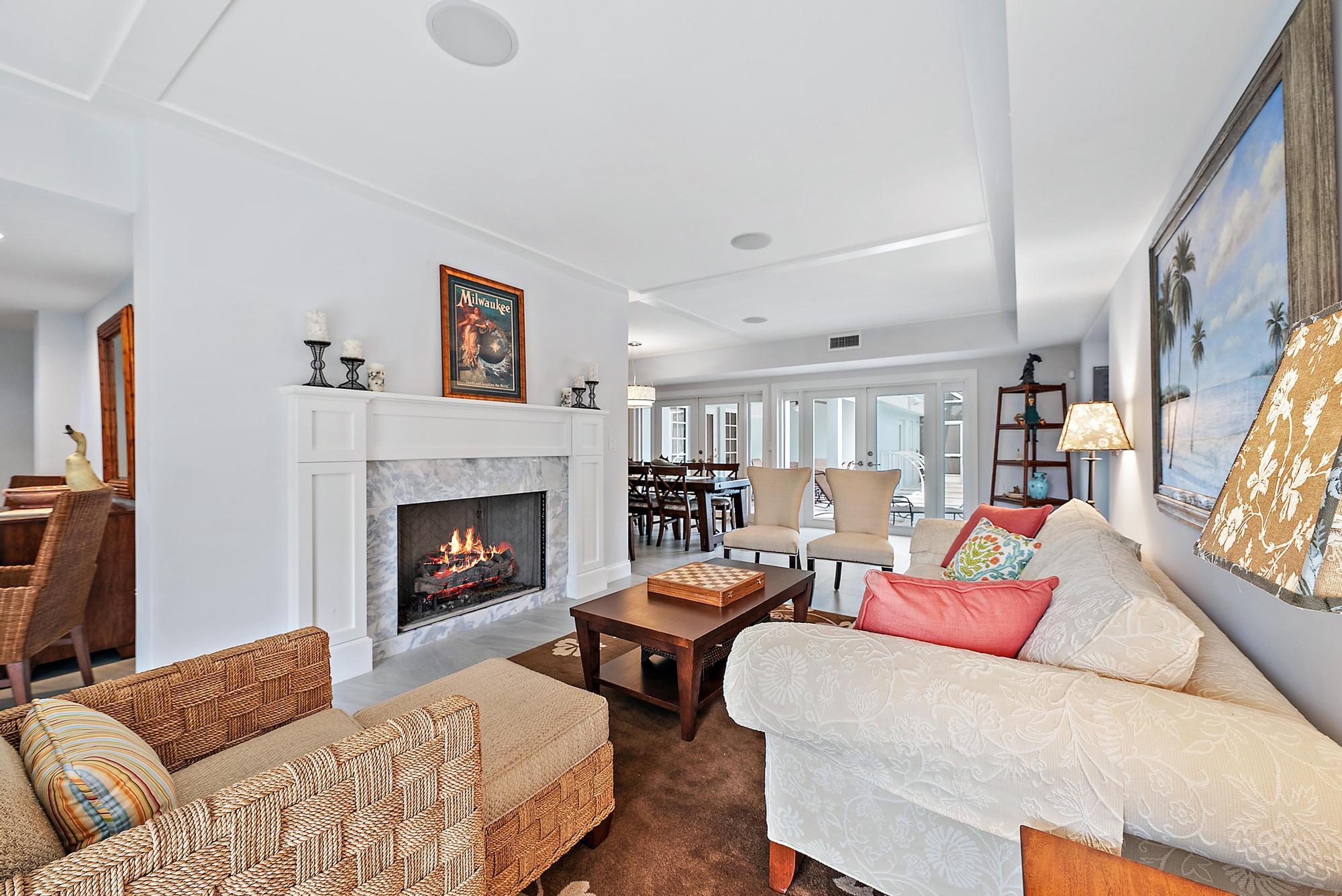 JUPITER INLET BEACH COLONY - Residential