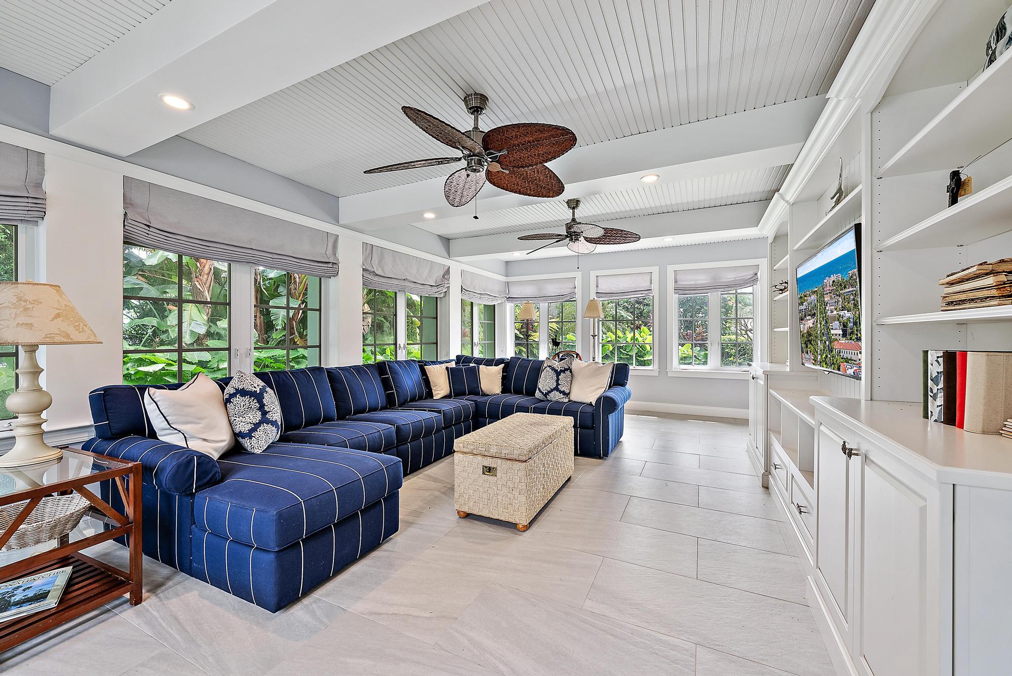 JUPITER INLET BEACH COLONY - Residential