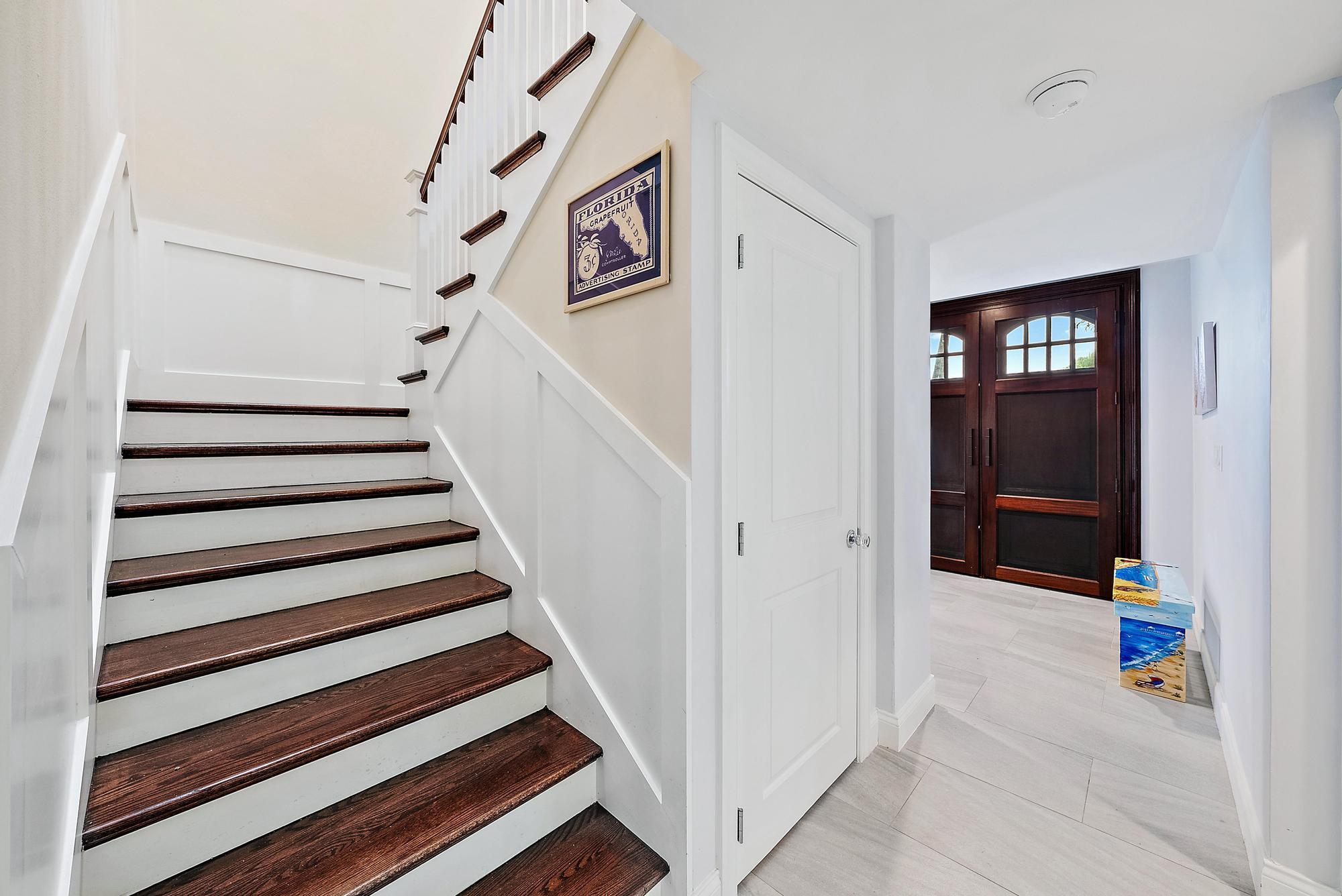 JUPITER INLET BEACH COLON - Residential