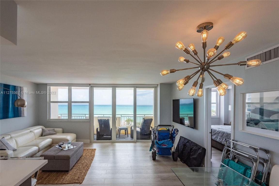 PARKER DORADO CONDO - Residential