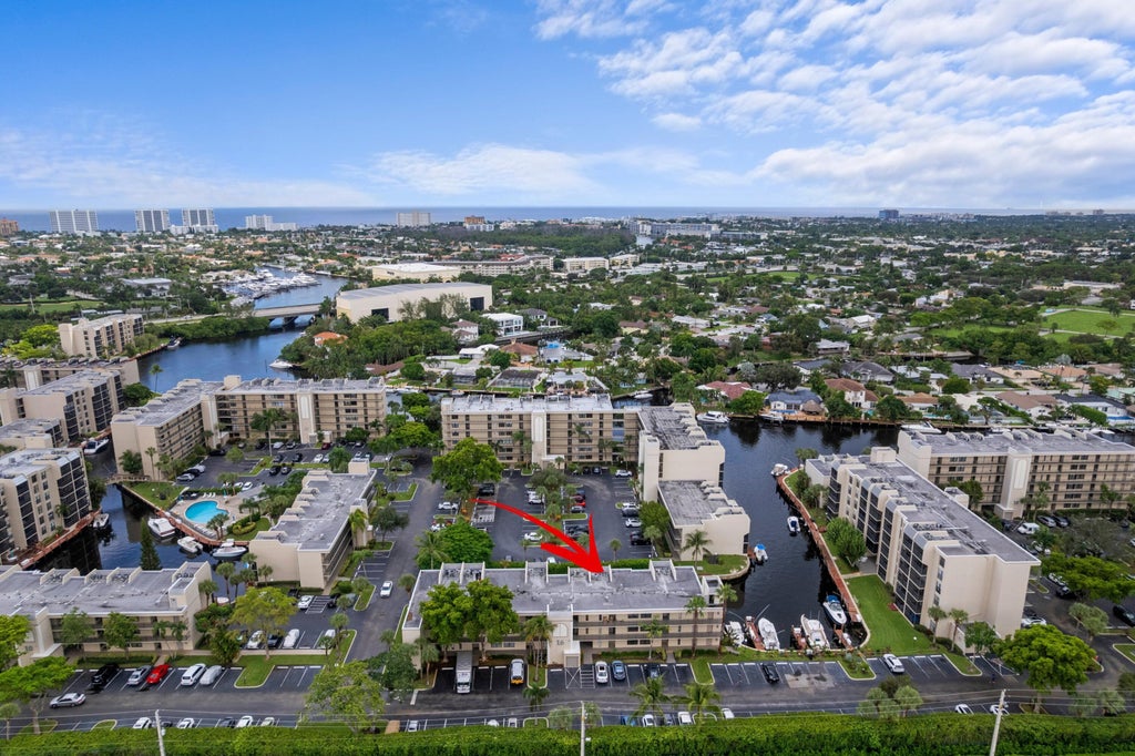 Photo of 16 ROYAL PALM Way #205, Boca Raton, FL 33432 (MLS # B26081944)