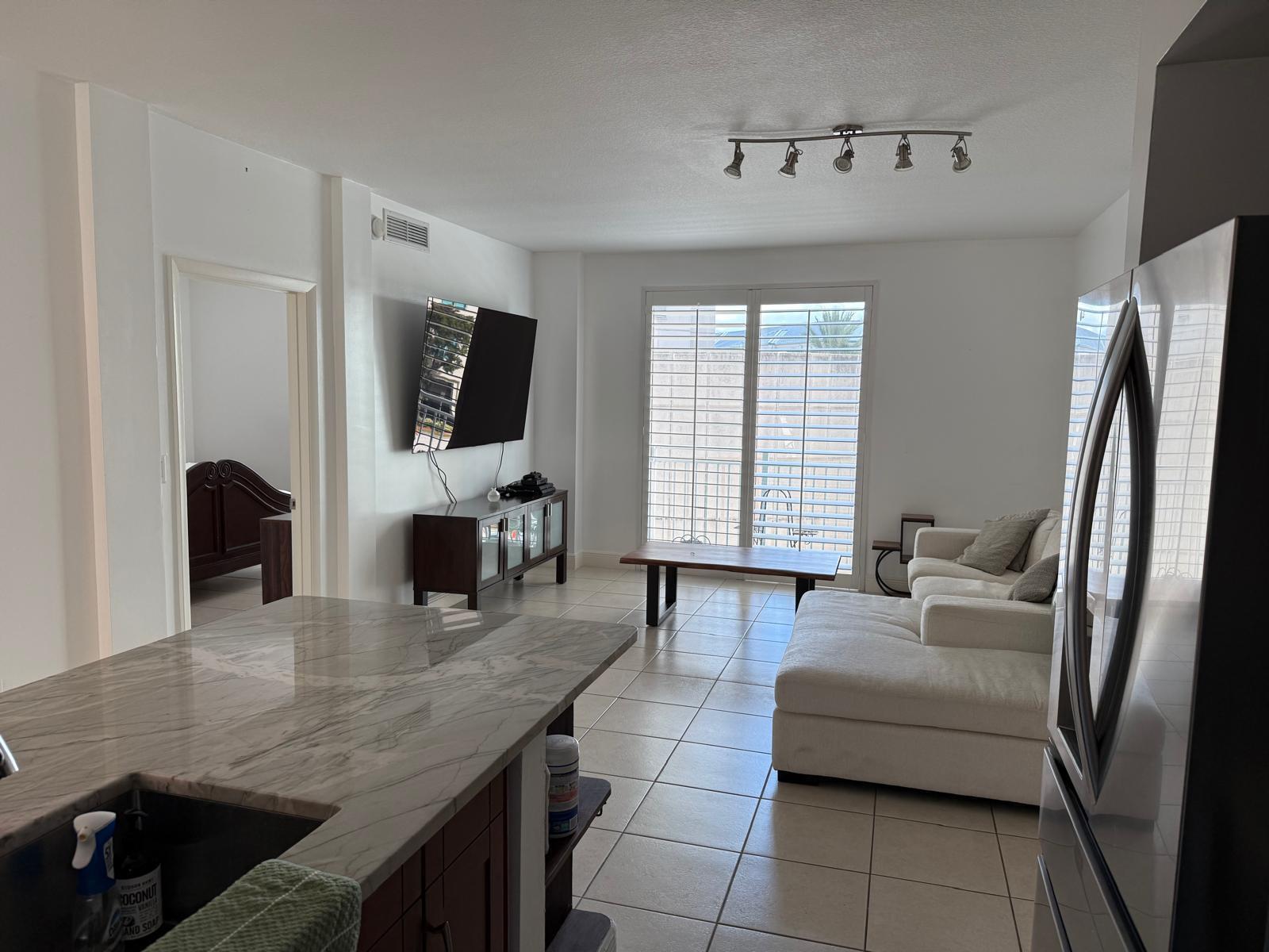DOWNTOWN DADELAND CONDO N - Residential